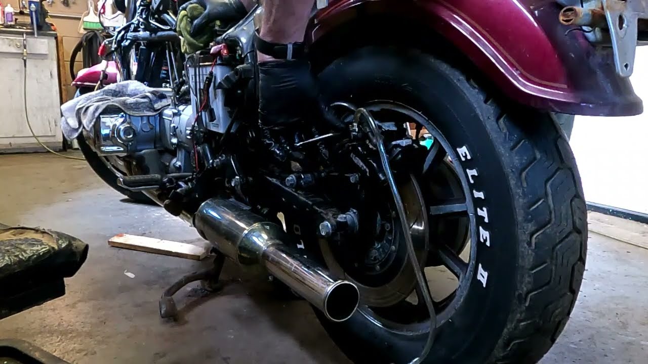 Прокачка тормозов Honda GL1200