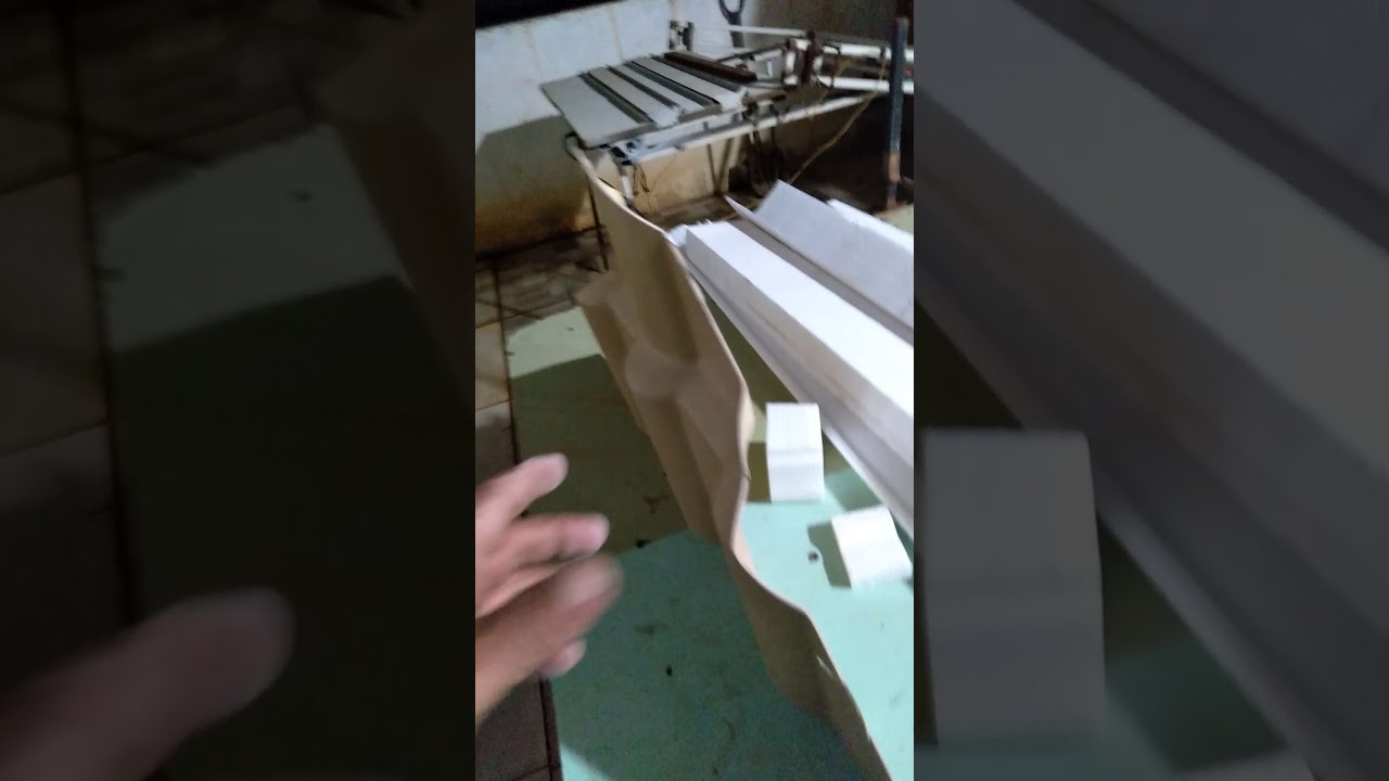 máquina de fábrica sancas de isopor