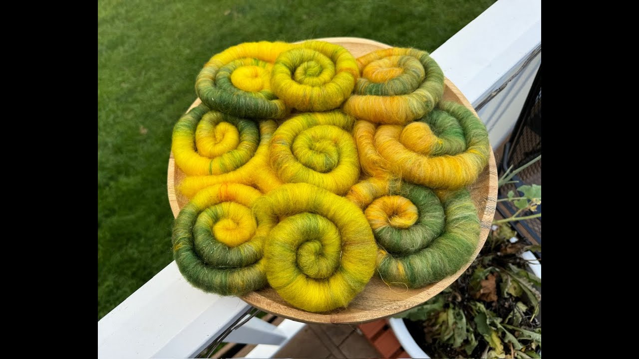 How To Make Sunflower Rolags On Your Drumcarder🌻