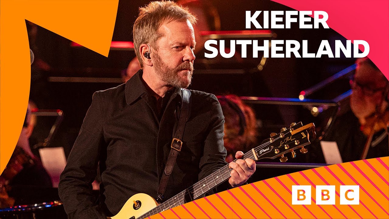 Kiefer Sutherland - In The Air Tonight (Phil Collins cover) in the Radio 2 Piano Room