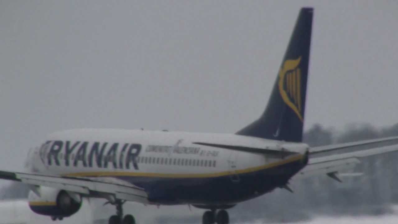 Lublin Airport - lądowanie pierwszego samolotu rejsowego HD!