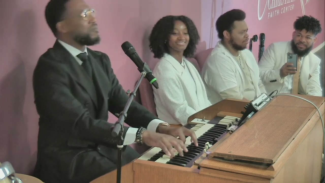 Cory Henry Sings 