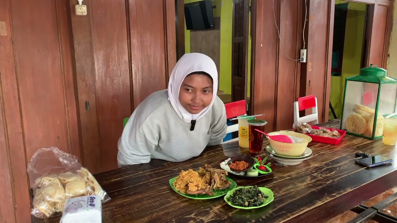 Bebek Goreng Fitri Sukoharjo Bakal Ketagihan Deh Lezatnya | KULINER SUKOHARJO