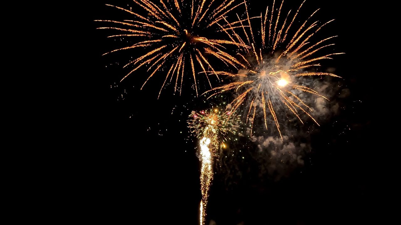 Feuerwerk zum 69.  Müritz Fest in Waren (Müritz)