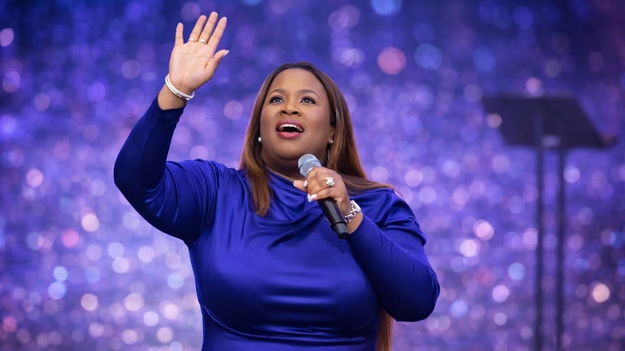 Tasha Cobbs - 