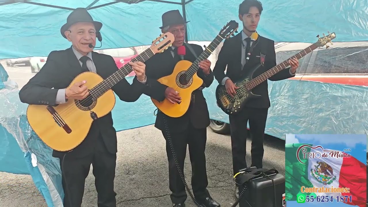 El Trío de México interpretando la canción Cerca del mar . Autor: Ezequiel Cisneros Cárdenas.