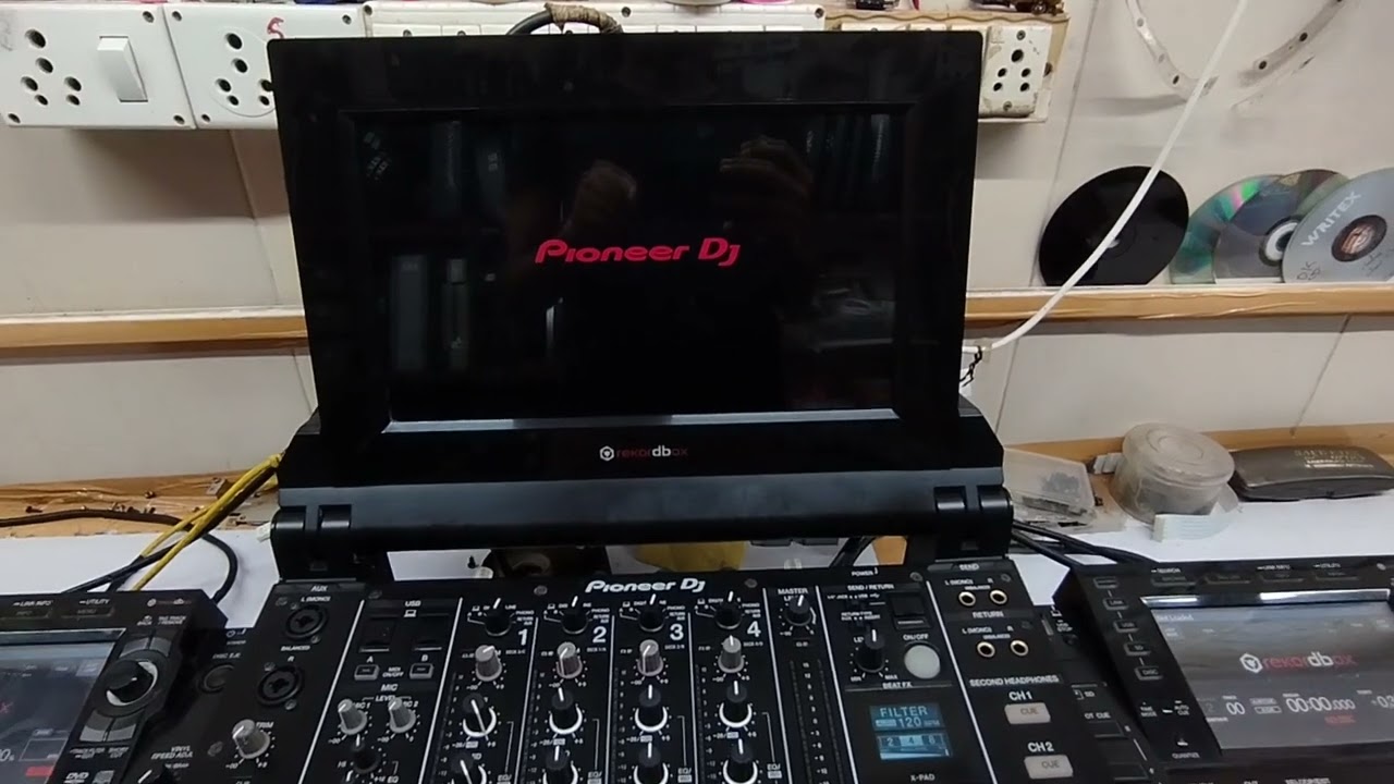 pioneer DJM -TOUR 1 with pioneer cdj 2000nxs 2 ,|| in-Touch dj shop