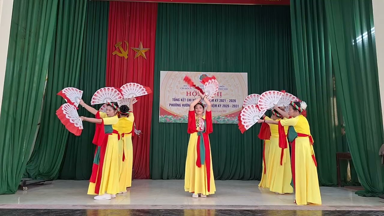 M&uacute;a C&ocirc;ng Đức Sinh Th&agrave;nh - CLB DS Tổ D&acirc;n Phố Nội