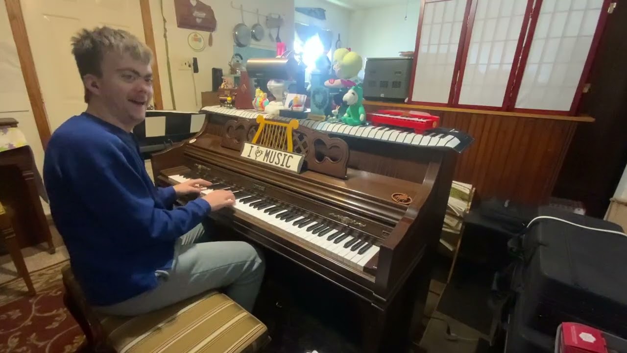 Angel 👼🎹🎙️😂