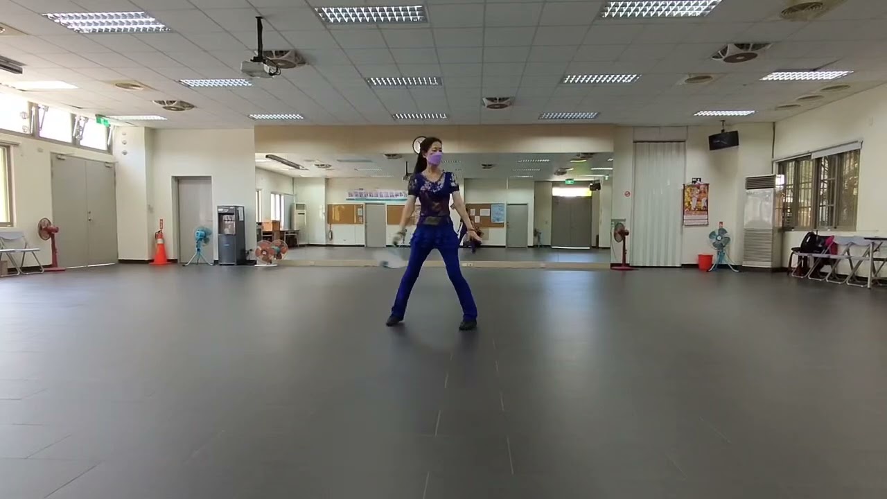 光芒（柔力球練習中）