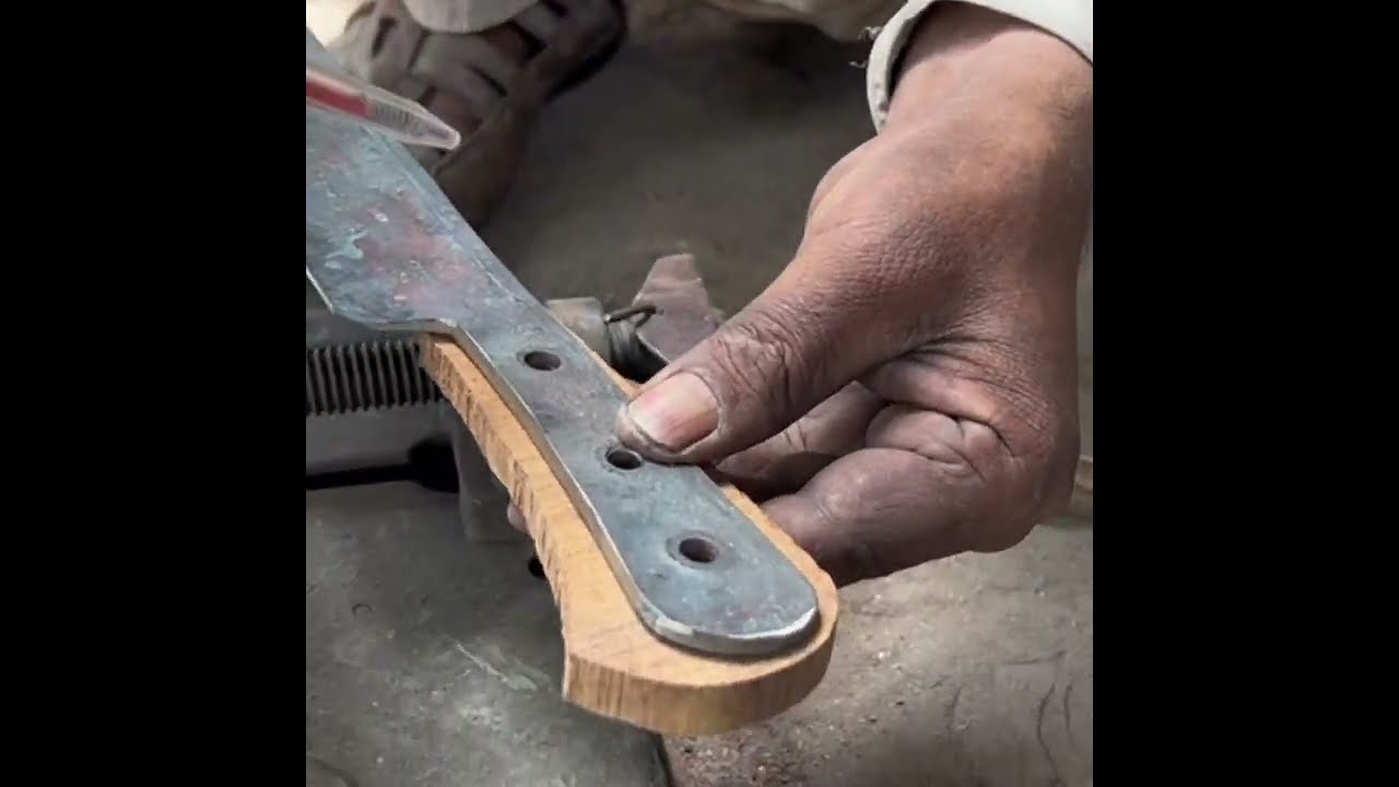 Turning Scrap into Steel: Knife Making from Rusty Bearing