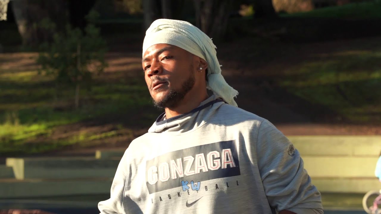 Lamoor Bey aka Trevor Dunbar Freestyle 🏀 Handles at the Park - Behind the Scenes