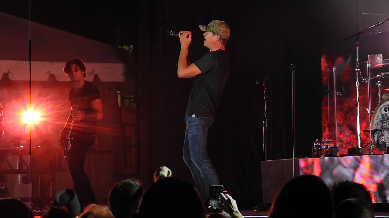 2018 07 11 3 Doors Down - Going Down In Flames