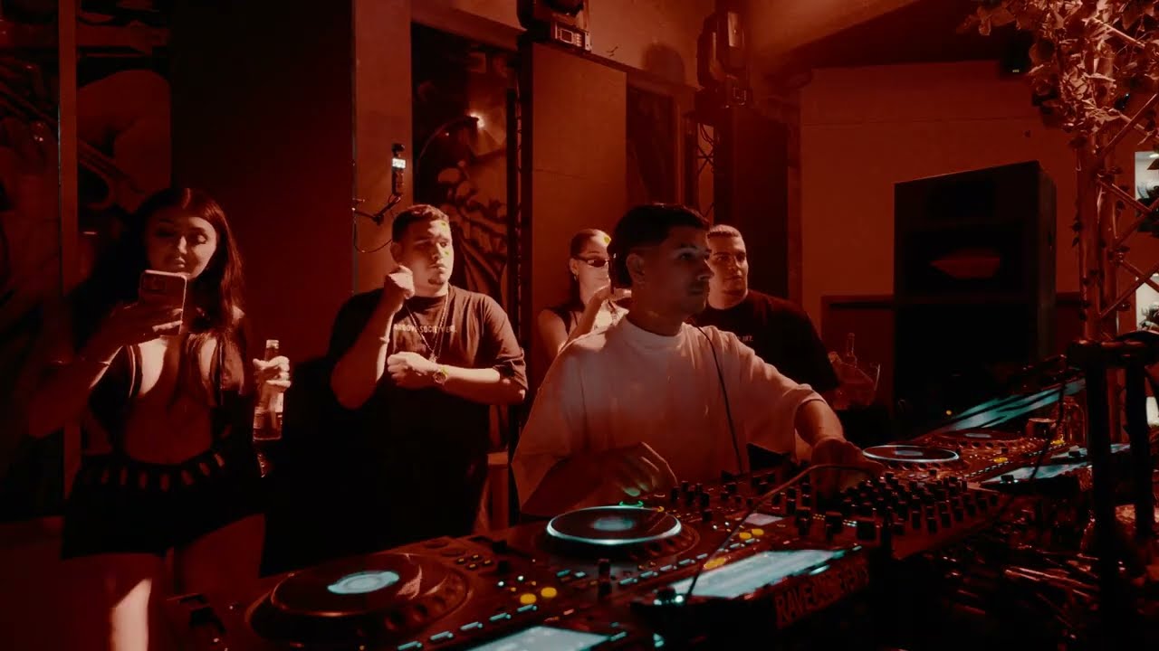Harvy Valencia | Groove Society Entertainment | Tampa, FL