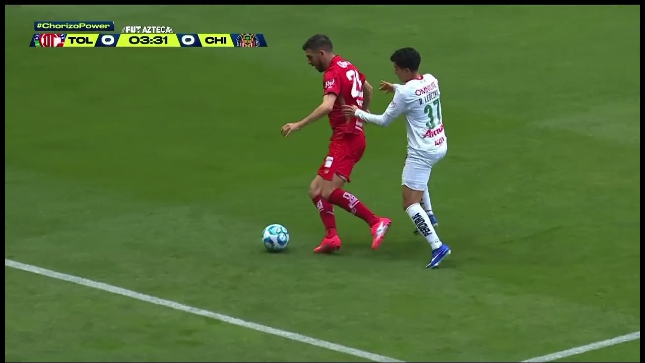 Richard Ledezma jala la playera a Paulinho, provocando penal y así ya lo gana el Toluca 1-0