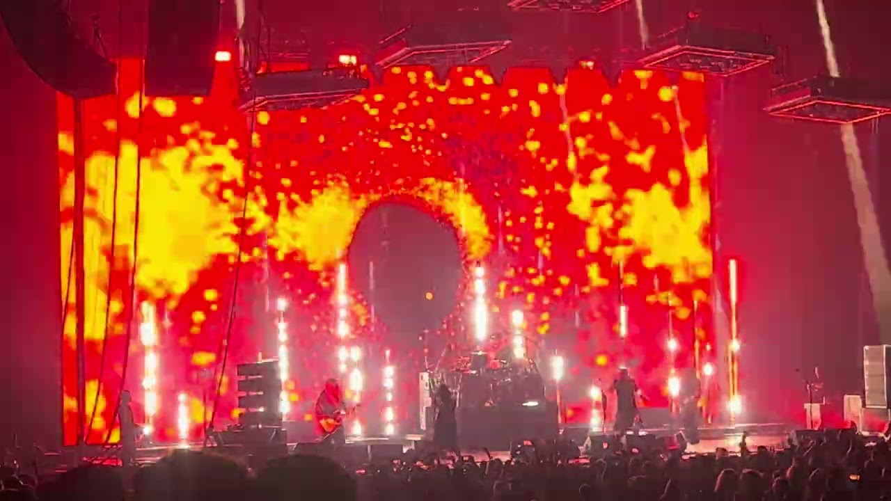 Korn - Freak On A Leash (Live)