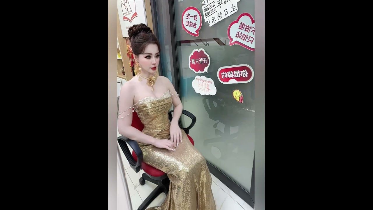C&ocirc; d&acirc;u Trần Thị Thoan - ch&uacute; rể Lei Shi Chao - mc song ngữ H&acirc;n Nghi&ecirc;n