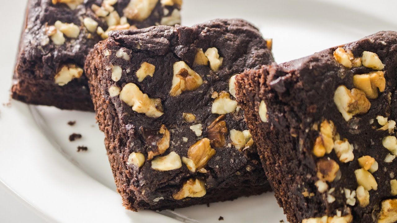 Brownie Recipe in Cooker | Best Eggless Chocolate Brownies Recipe Without Oven