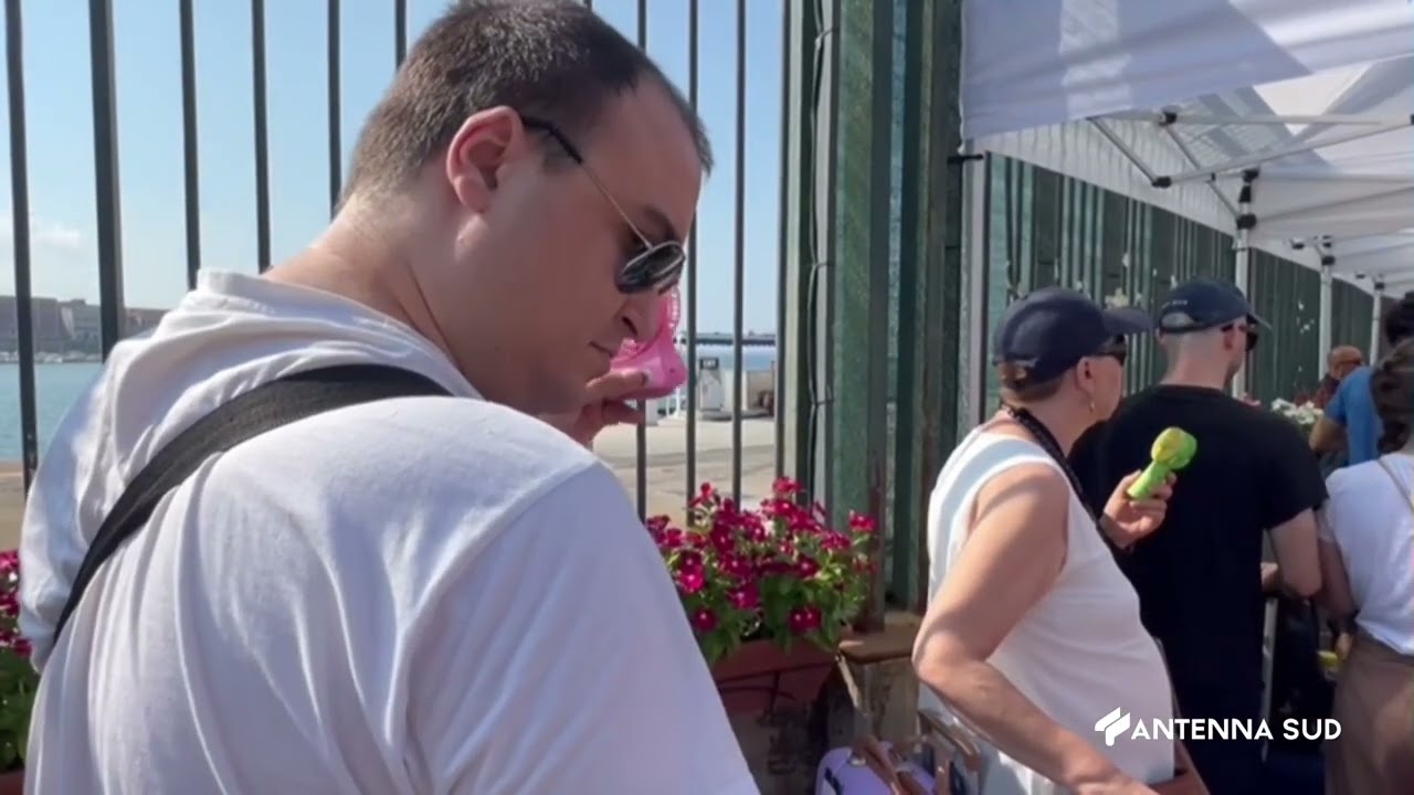 21 LUGLIO 2024   TARANTO   IMBARCO DA INCUBO PER I CROCERISTI, E PER L’ISOLA LUNGHE ATTESE
