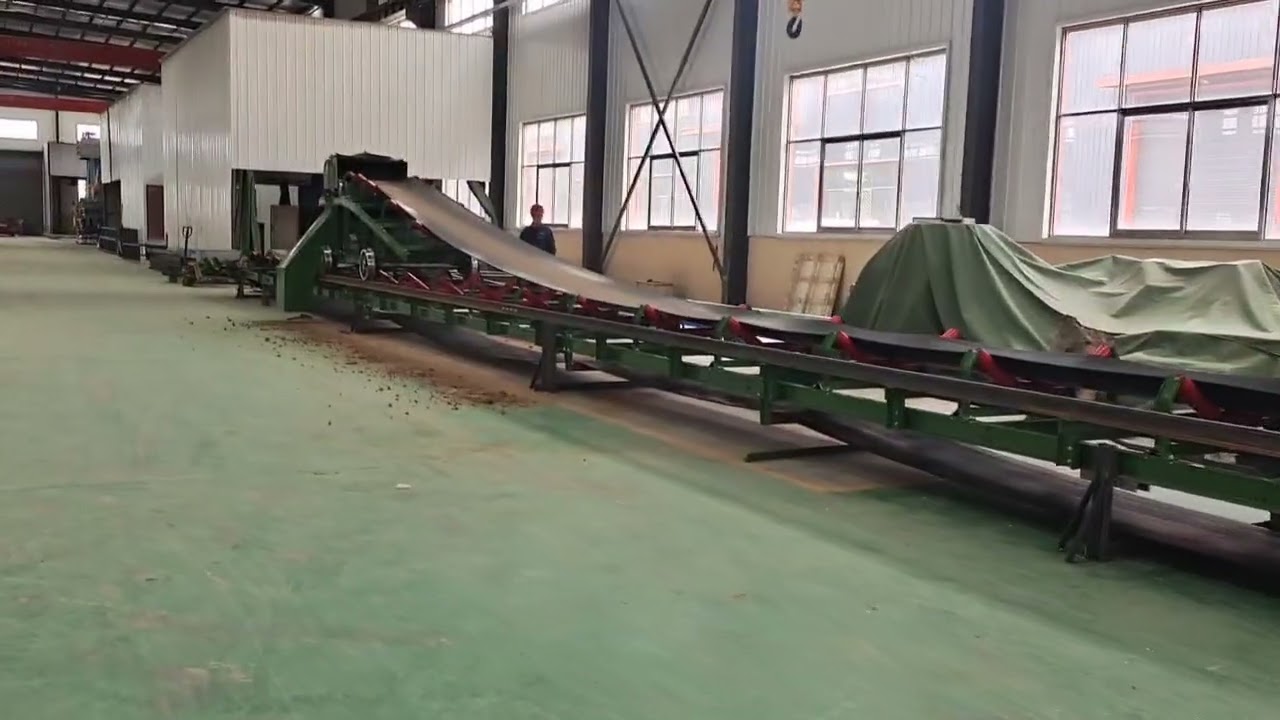 Operation of a Belt Conveyor with Traveling Tripper
