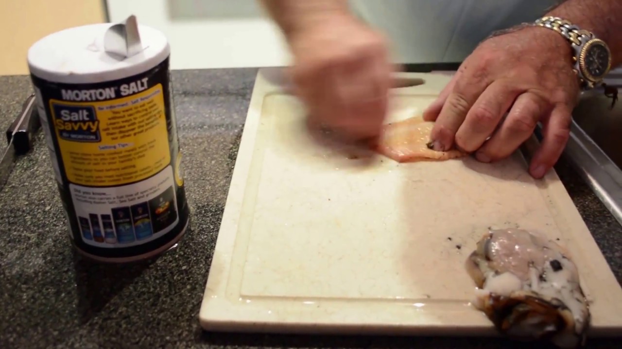 How To Clean Gaper Clams From Netarts Bay....  from razorclamming.com