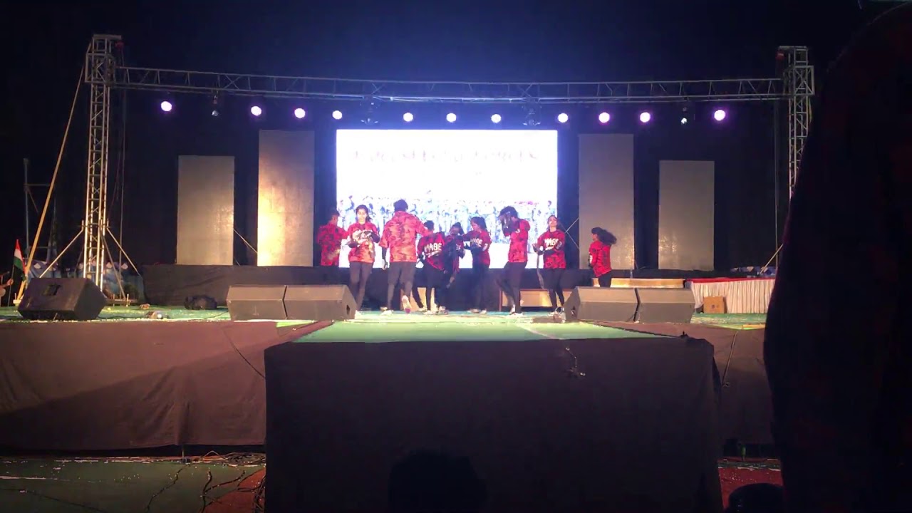GROUP DANCE UBD crew | Dedicated to INDIAN ARMY | SSIT college fest 2k19 TUMAKURU