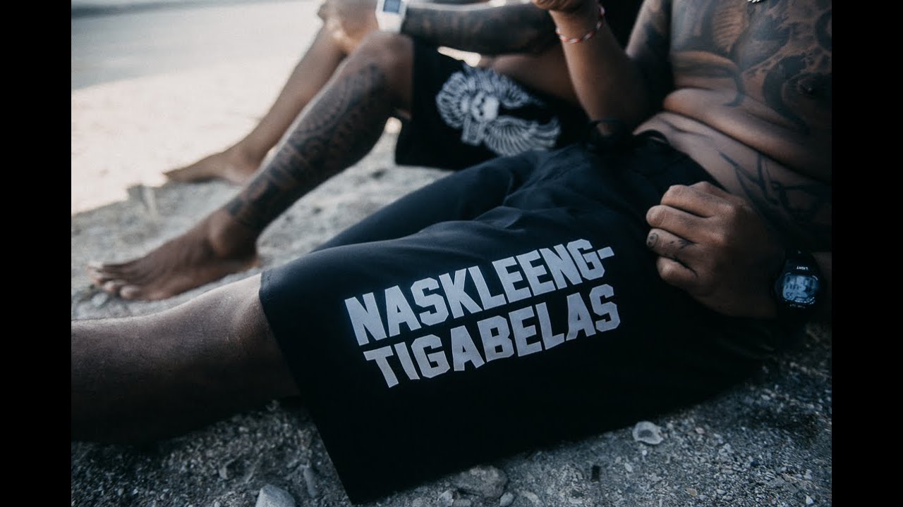 NASKLEENG TIGABELAS KITE SURFING