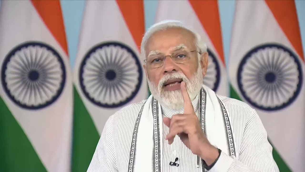 PM Narendra Modi interacting with Jan Aushadhi Pariyojana beneficiaries