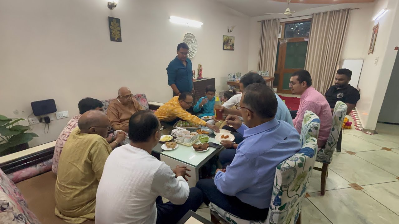 Diwali Poojan With Relatives // Chale Baba Ke Ghar Pooja Karne Aur Sab Aaye Humare Ghar //.