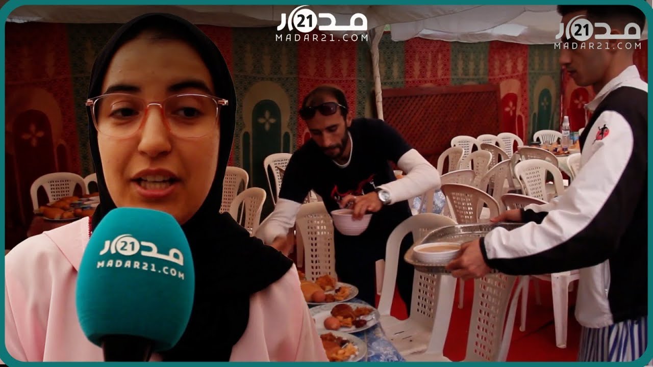 يوزعون أكثر من 9000 وجبة كل رمضان.. شباب من بنسركاو ينصبون خيمة لإفطار الصائم وعابري سبيل