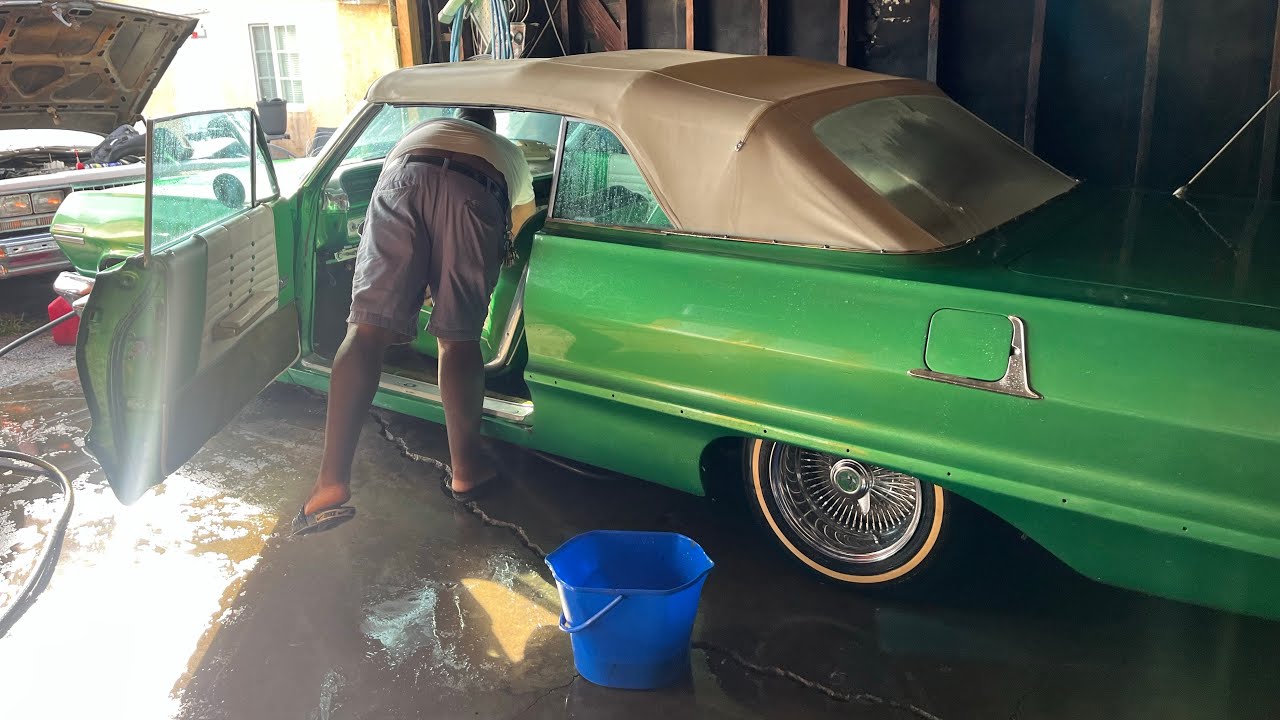 MY DAD FINALLY PULLED OUT HIS 1963 CHEVROLET IMPALA AFTER YEARS!