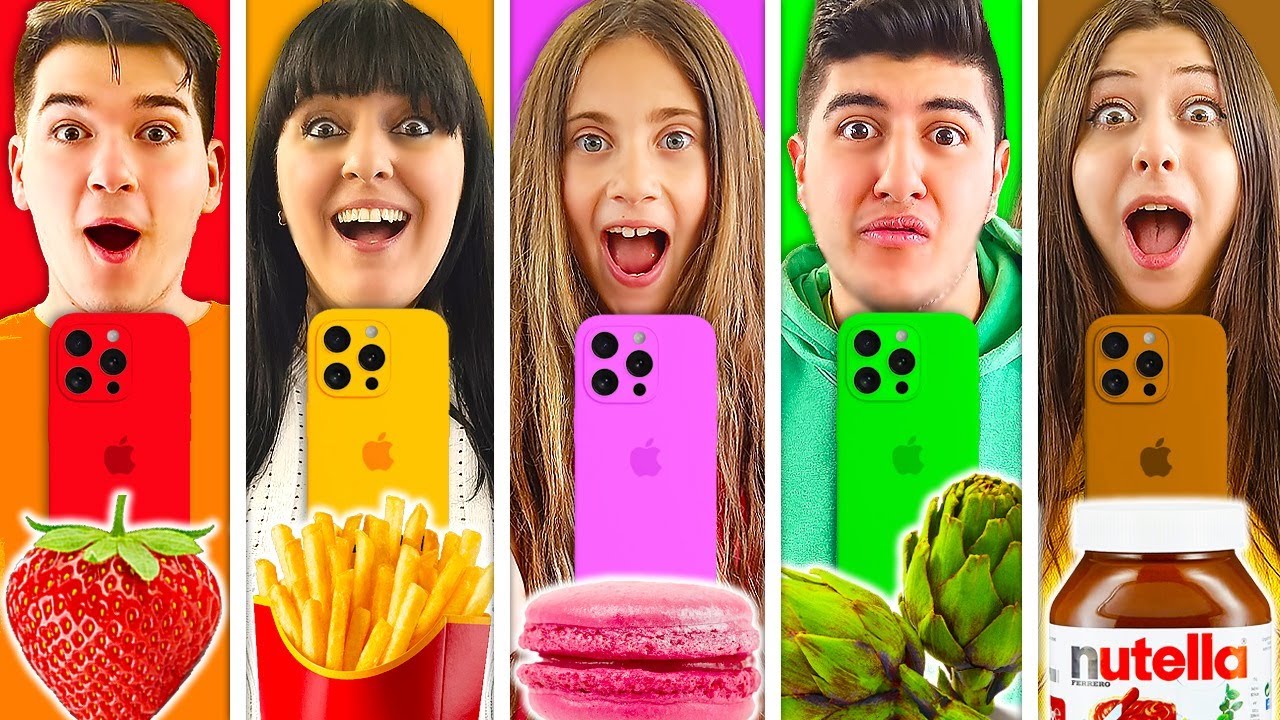 MANGIAMO SOLO CIBO DEL COLORE DEL NOSTRO IPHONE CON TUTTI I NOSTRI AMICI PER 24 ORE!📱