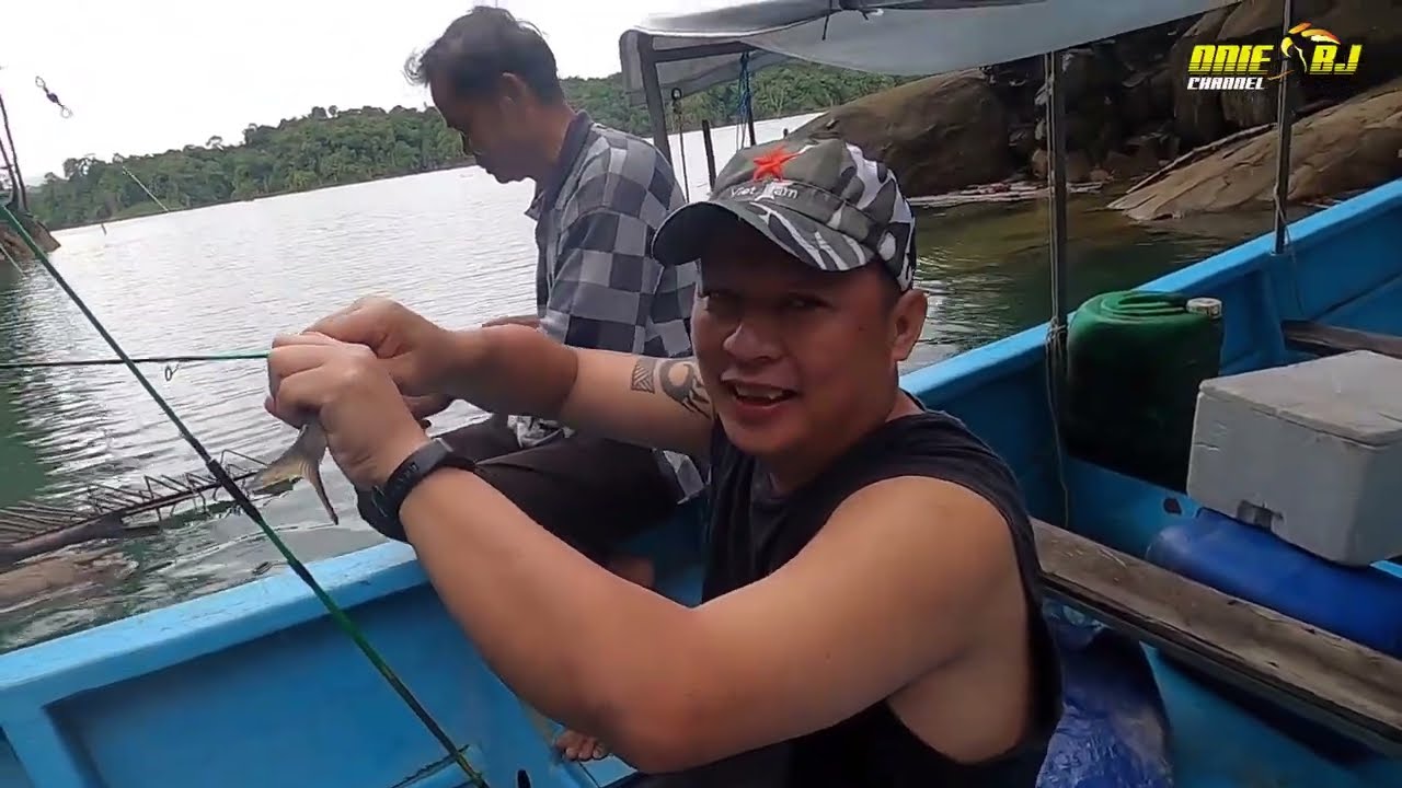 Challange Memancing bersama Pakcik di Belanum Waterfall | Santai-Santai