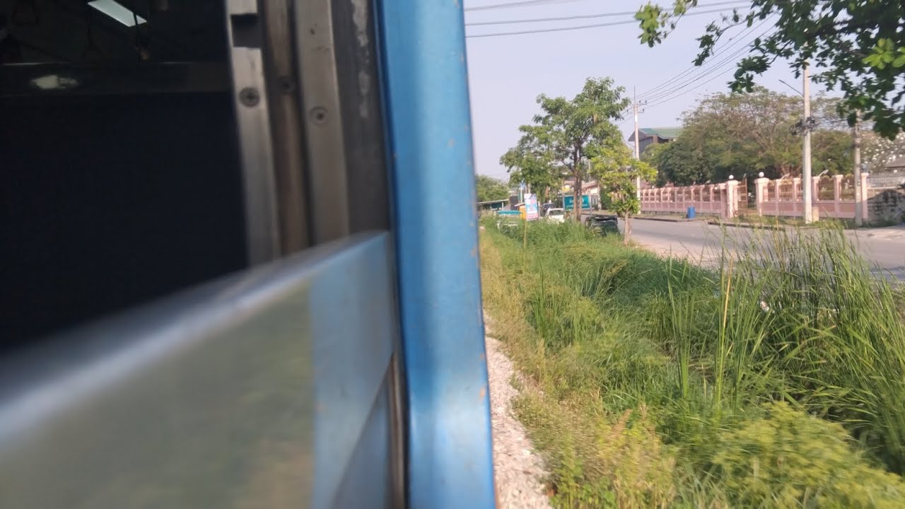 รีวิวถ่ายคลิปเที่ยวสั้นๆแต่ได้วิวกับรถไฟสายมหาชัย กับขบวนรถชานเมืองที่4325,4326 บรรยากาศดีๆมีที่นี่