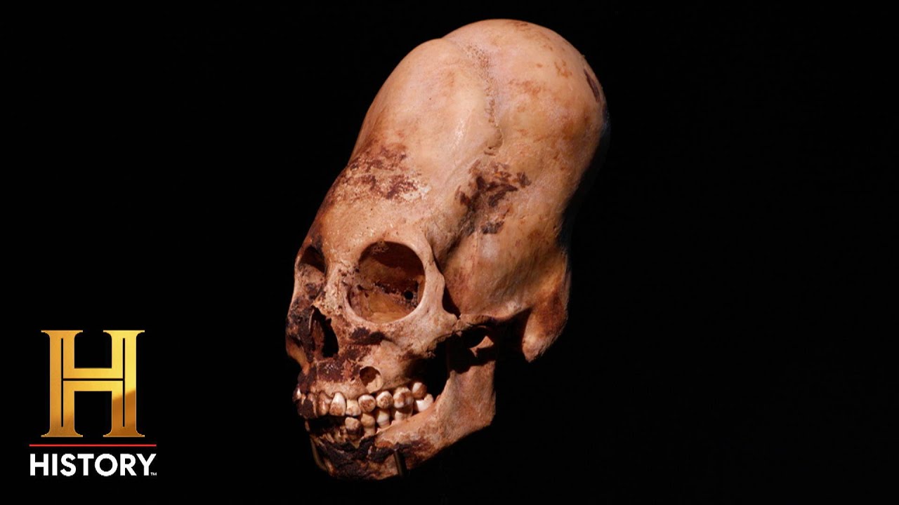 Ancient Aliens: Mysterious 2,000-Year-Old Skull Linked to Alien Life (Season 18) | History