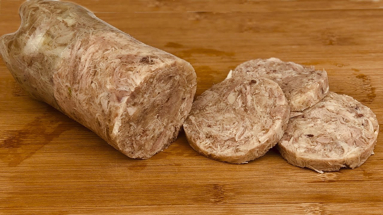Положила окорочка в бутылку и получила колбасу Натуральная колбаса, мясо и приправа №29.