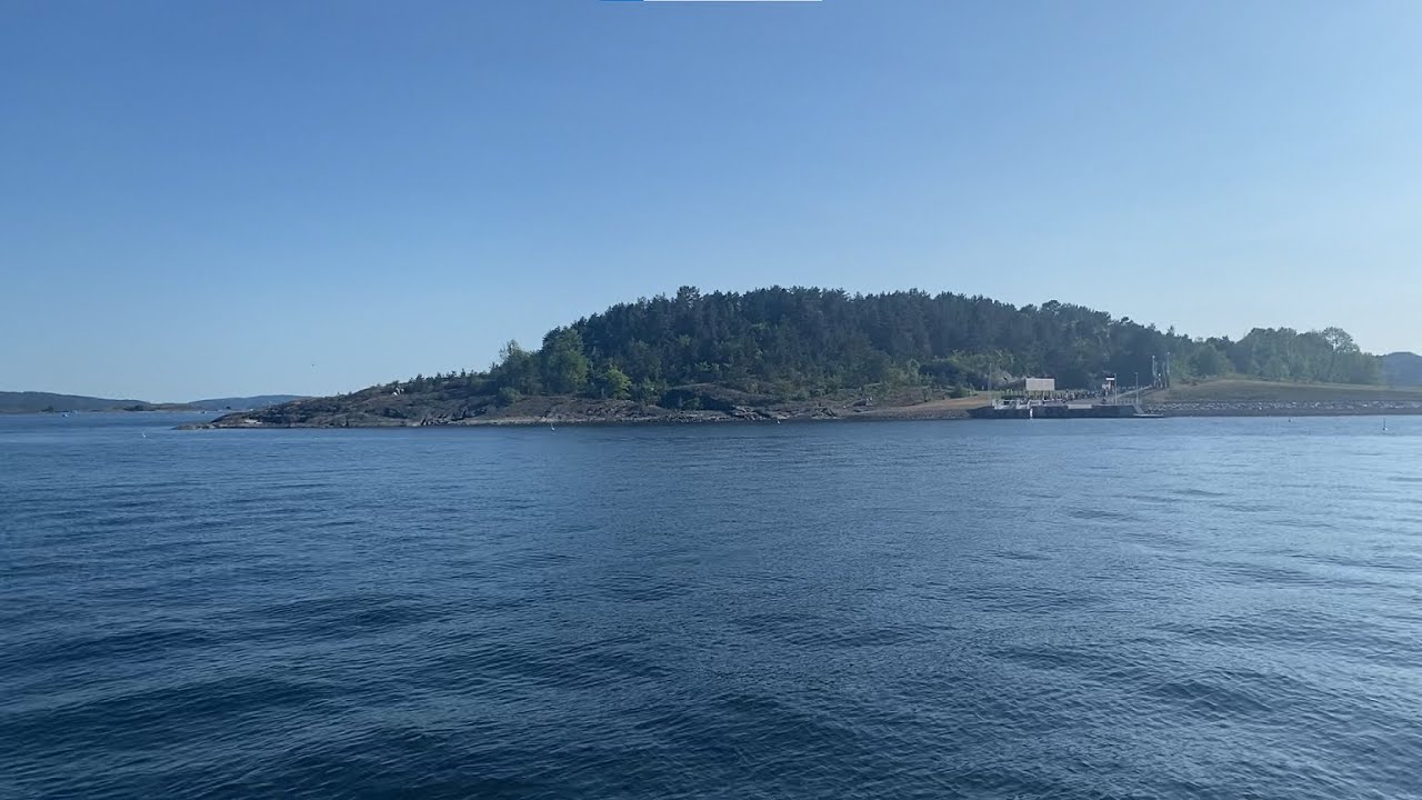 Oslo's Seaside Beauty: Ferry Trip to Hovedøya Island with Spectacular Views