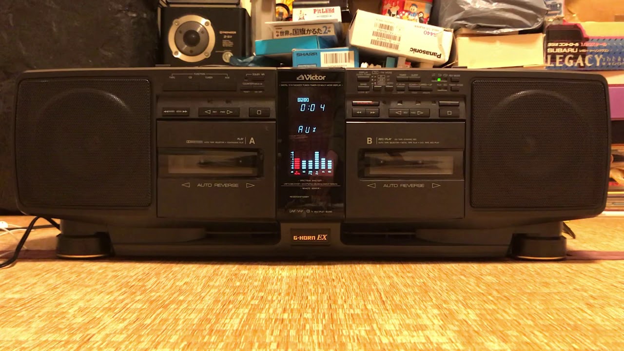 バブル期のラジカセでダンシングヒーロー