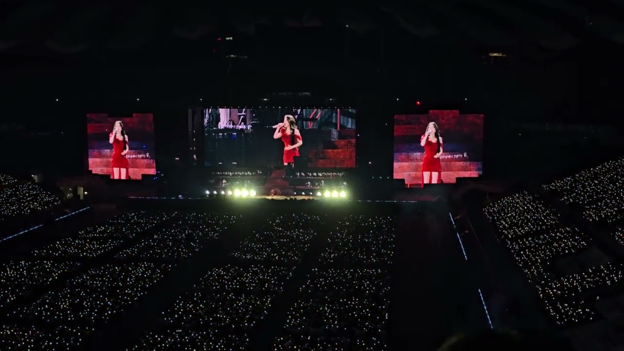 Love Wins All - 아이유 IU | Day 1 / 2024 IU HEREH WORLD TOUR CONCERT ENCORE: THE WINNING @ 서울월드컵경기장