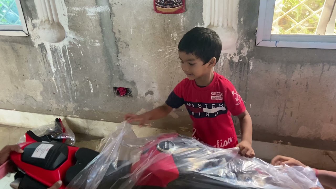 R15 Kids 👶 Bike 🏍 Amazon Delivered it on Cycle 🚲 | Cute reaction of small kid for R15 bike