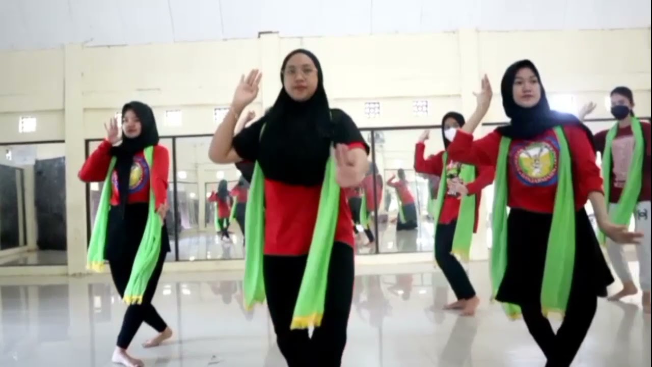 Pelatihan Tari Radap Rahayu di Sanggar Tari Perpekindo Banjarmasin