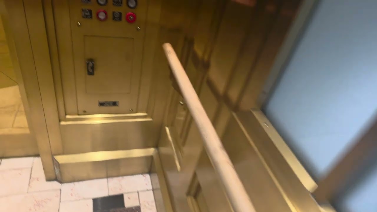 Montgomery kone hydraulic elevator @ park meadows mall lone tree colorado going down 9/22/25
