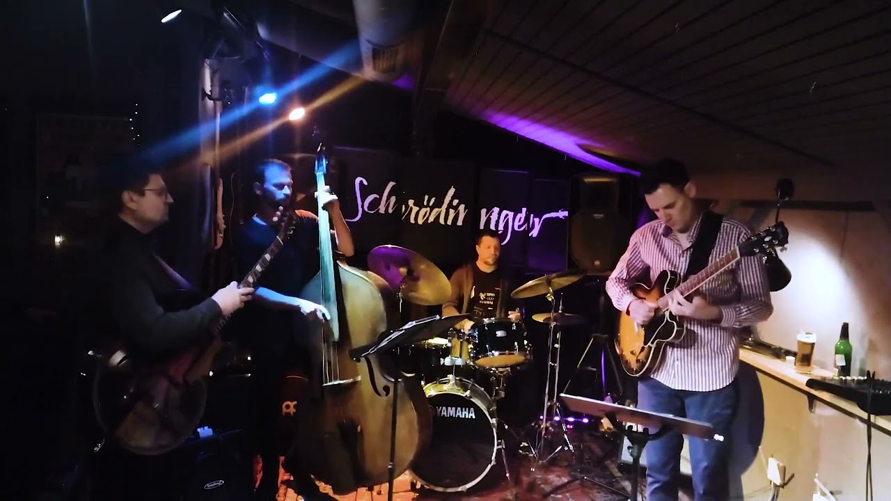 Schroedinger Jazz Tuesdays #66 Battle of the strings