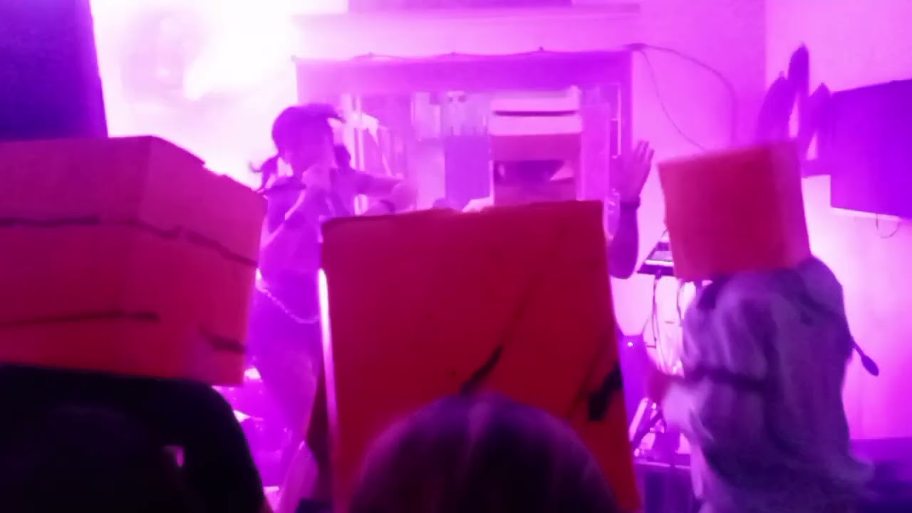 Lealani &ndash; Floating (Live at Sining Shelter Para&ntilde;aque 06/29/2024)
