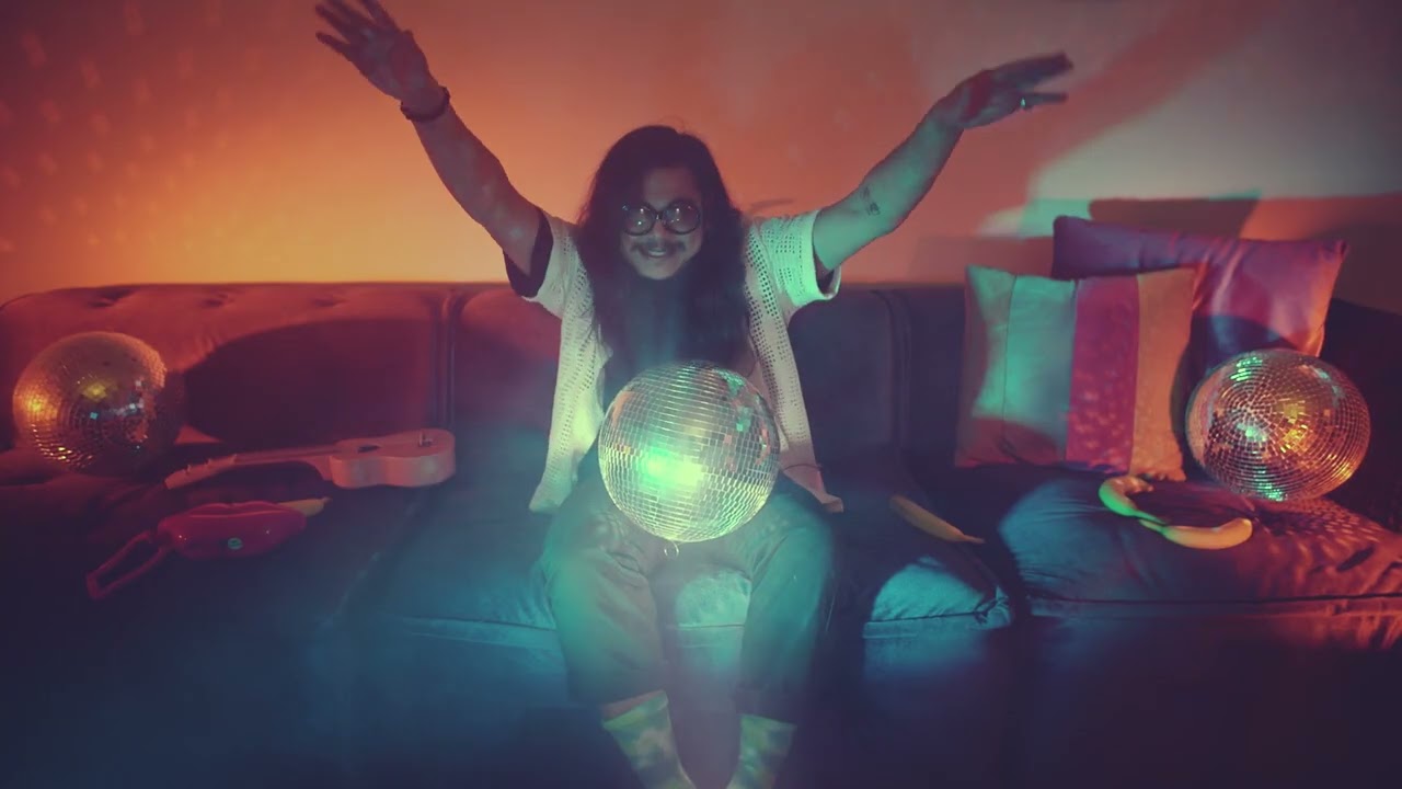 Moondough - Vibez (Official Music Video)