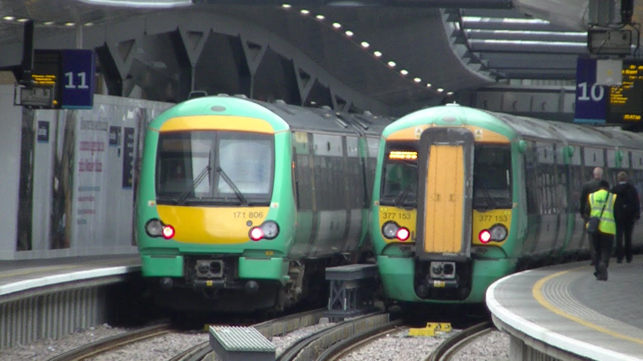 Trains at London Bridge