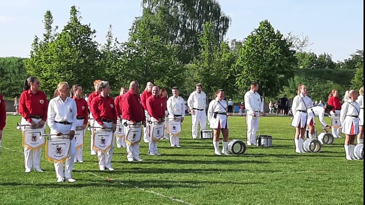 Fanfarenzug Potsdam am 01. Mai 2024 im Volkspark Potsdam