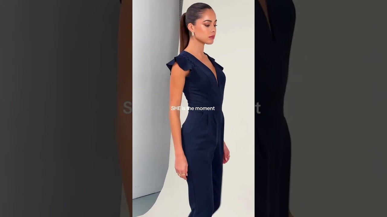 SHE is the moment 😍   #moment #fashionstyle #occasionwear #eveningwear #elegantstyle #jumpsuit #ootd