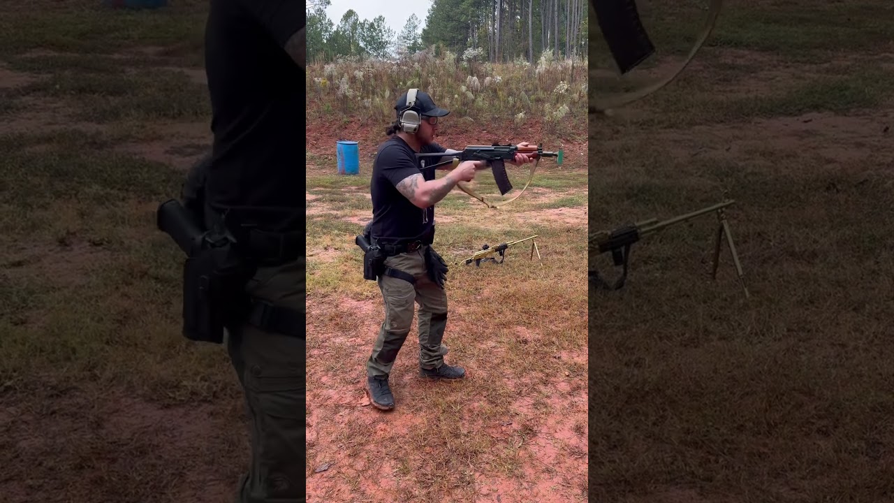 MAG Dumping a Russian Aks-74u