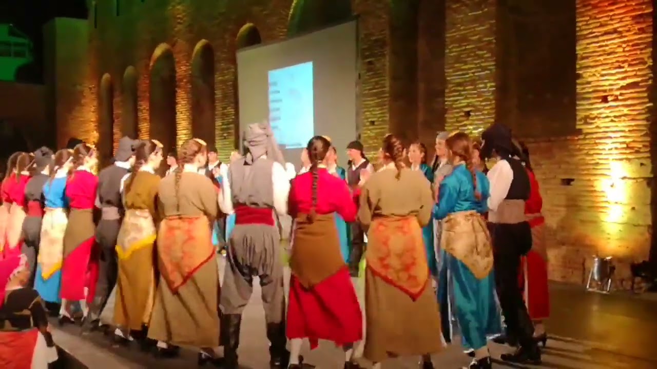 Η τρυγωνα, Πόντος 